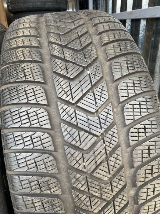 255/50/19 Пирели Зимни