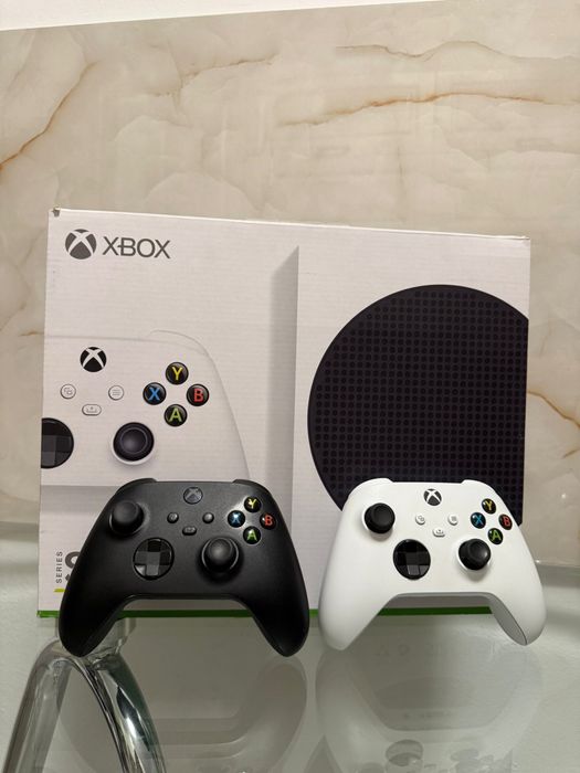 Xbox Series S - SSD 512 GB - 4K - 2 Joystick - IMPECABIL