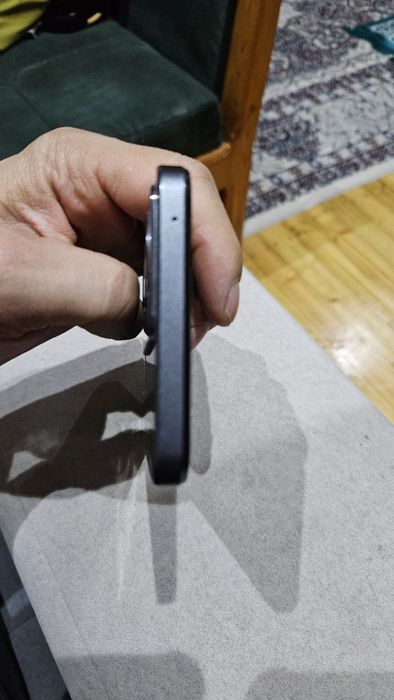 OPPO A 79 5G японская версия