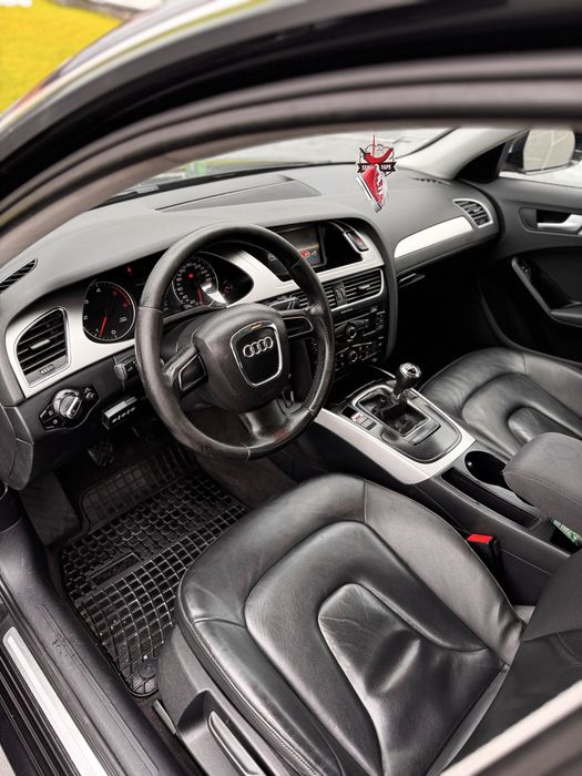 Audi A4 b8 S line - full led - fata spate - 177 cp - an 2009 - top