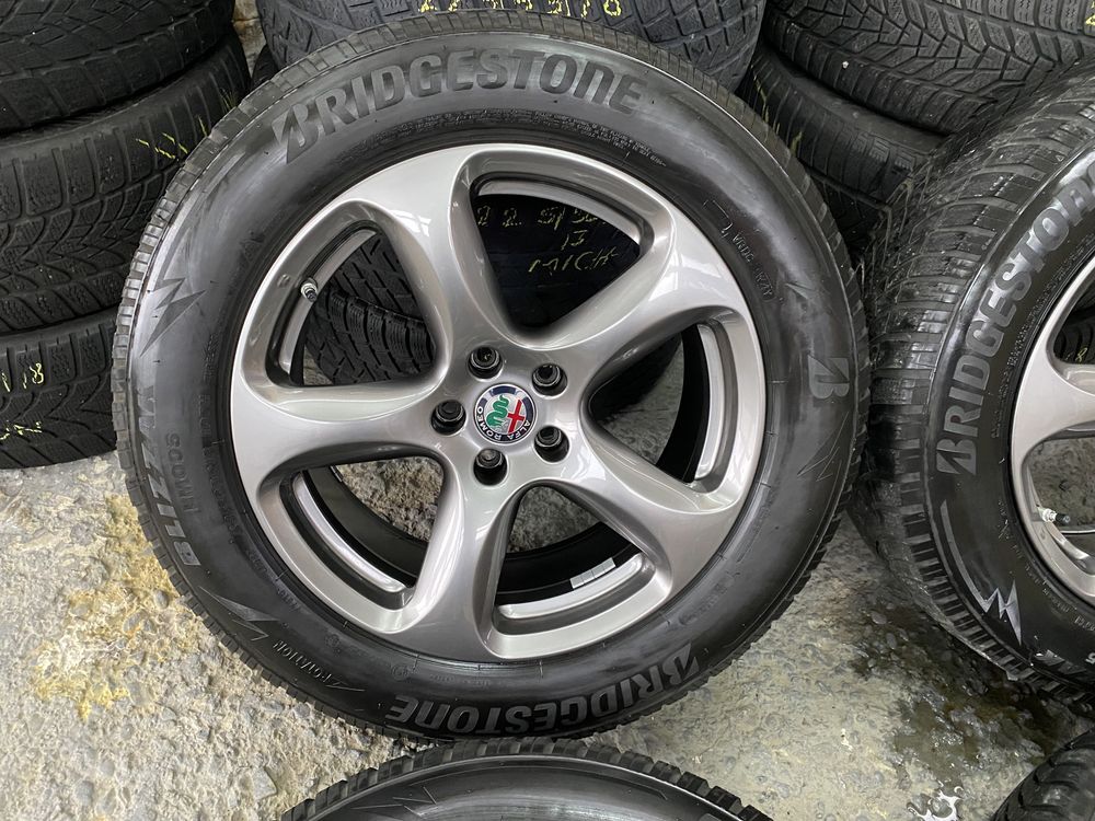 Jante Alfa Stelvio 18 Roti iarna 235/60R18 senzori presiune