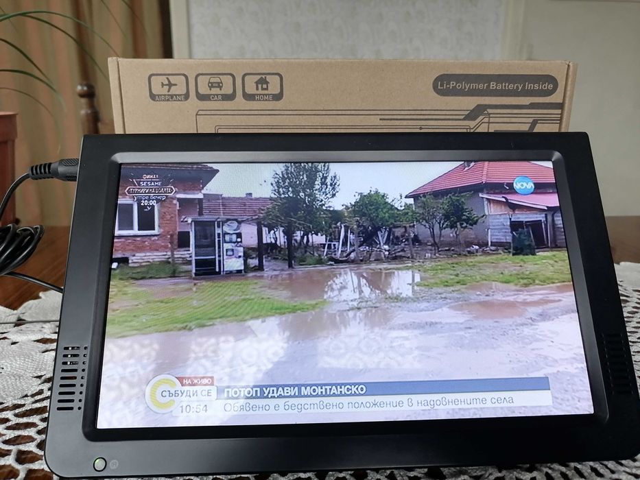 Продавам    Продава  чисто ново  ТВ  NVOX 10'' за кола и дома