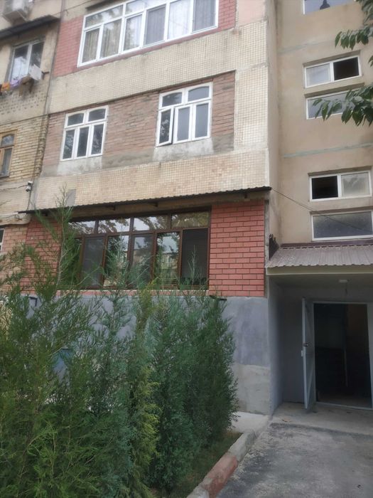 Продам квартиру ТТЗ 2 Недалеко от базара 3/2/4 Без ремонта