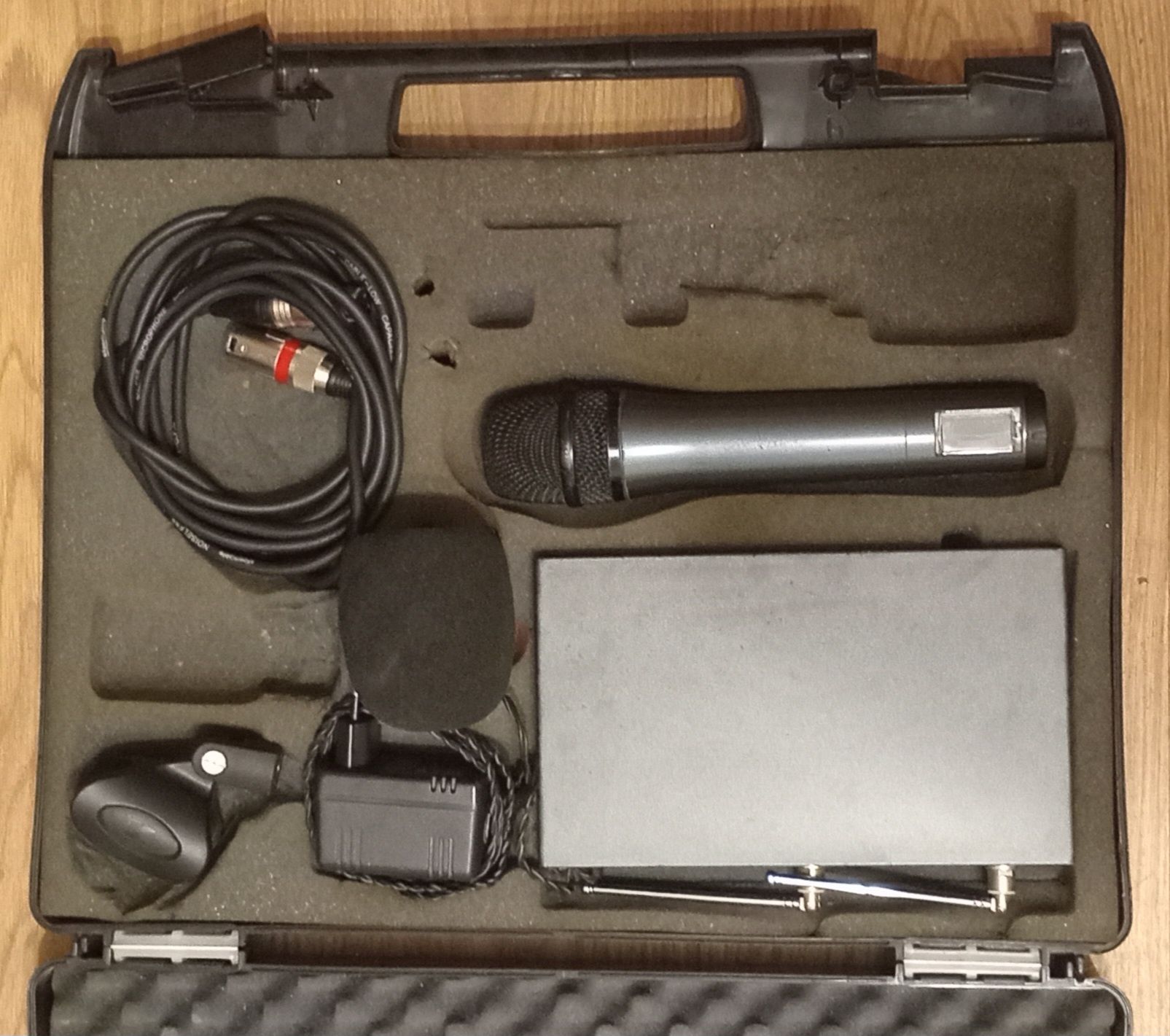 Microfon wireless Sennheiser SKM 100 g2 D