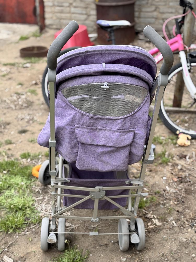 Продам прогулочную коляску Babyton