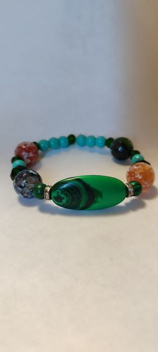 Продаю браслет из натурального камня