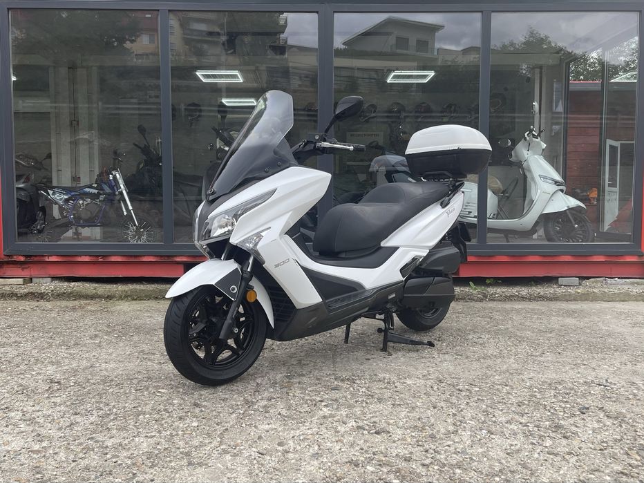 Scuter Kymco X-Town 300 ABS
