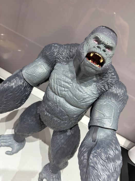 Gorilă uriasa -figurina articulată