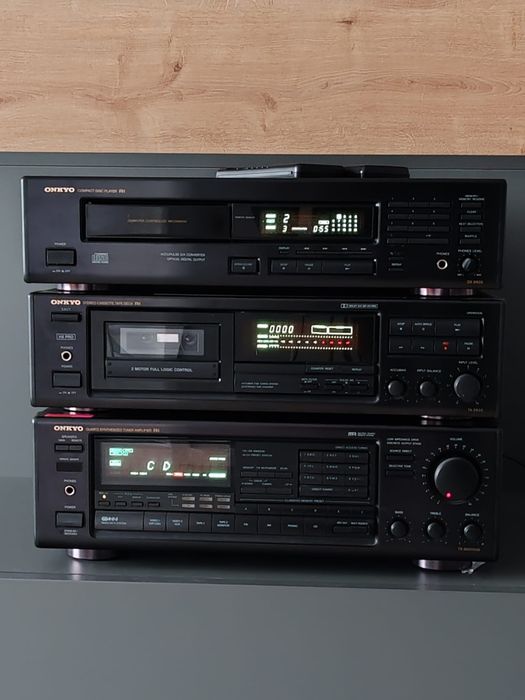 Linie audio ONKYO ,amplituner/cd player/deck
