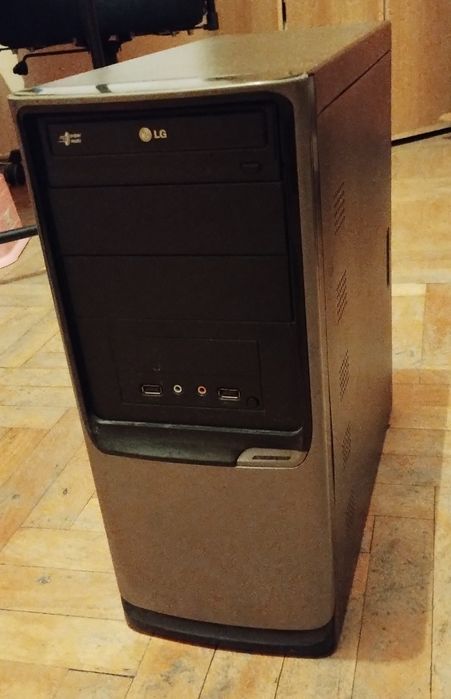 Работещ стар компютър – подходящ за офис програми, браузване, филми ил