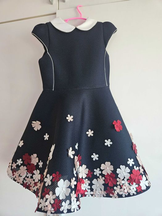 Детска рокля 122 за училище