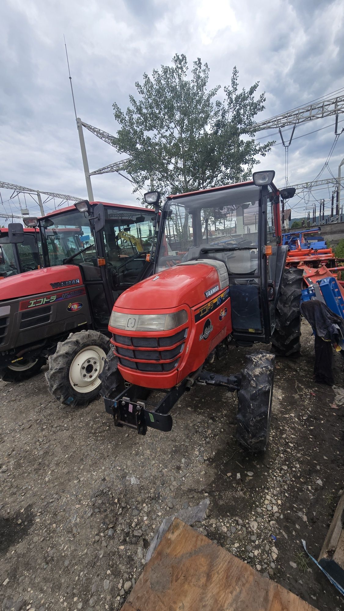 Tractor japonez cabina Yanmar Kubota