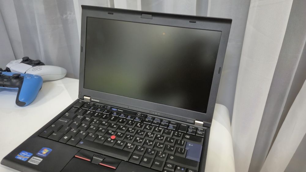 Лаптоп lenovo x220i