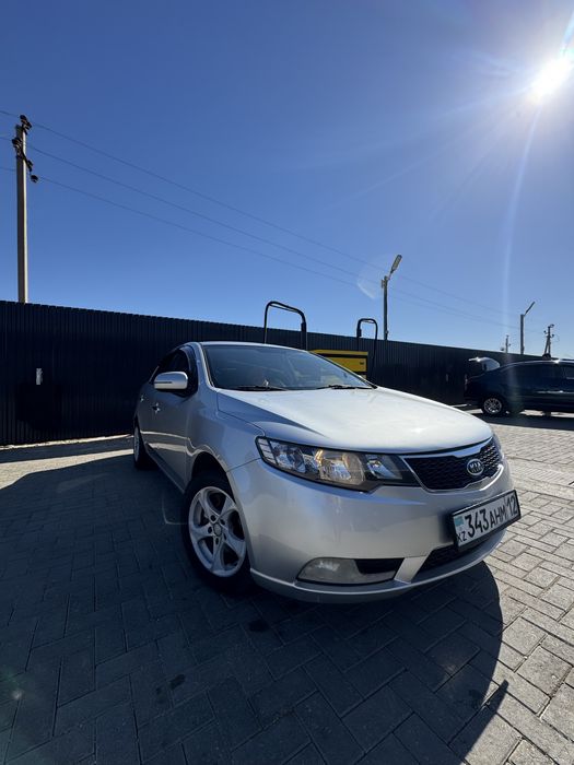 kia cerato 2012 2.0 обьем