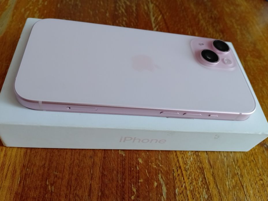 iPhone 15 Розов цвят (Pink)