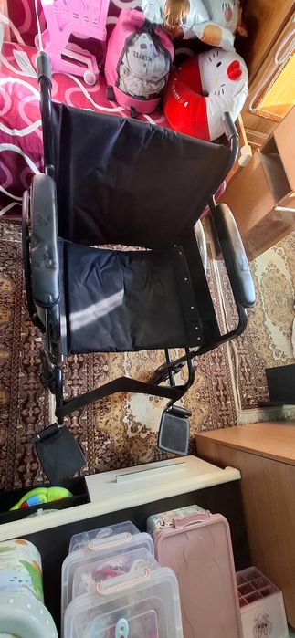 Vând carucior handicap