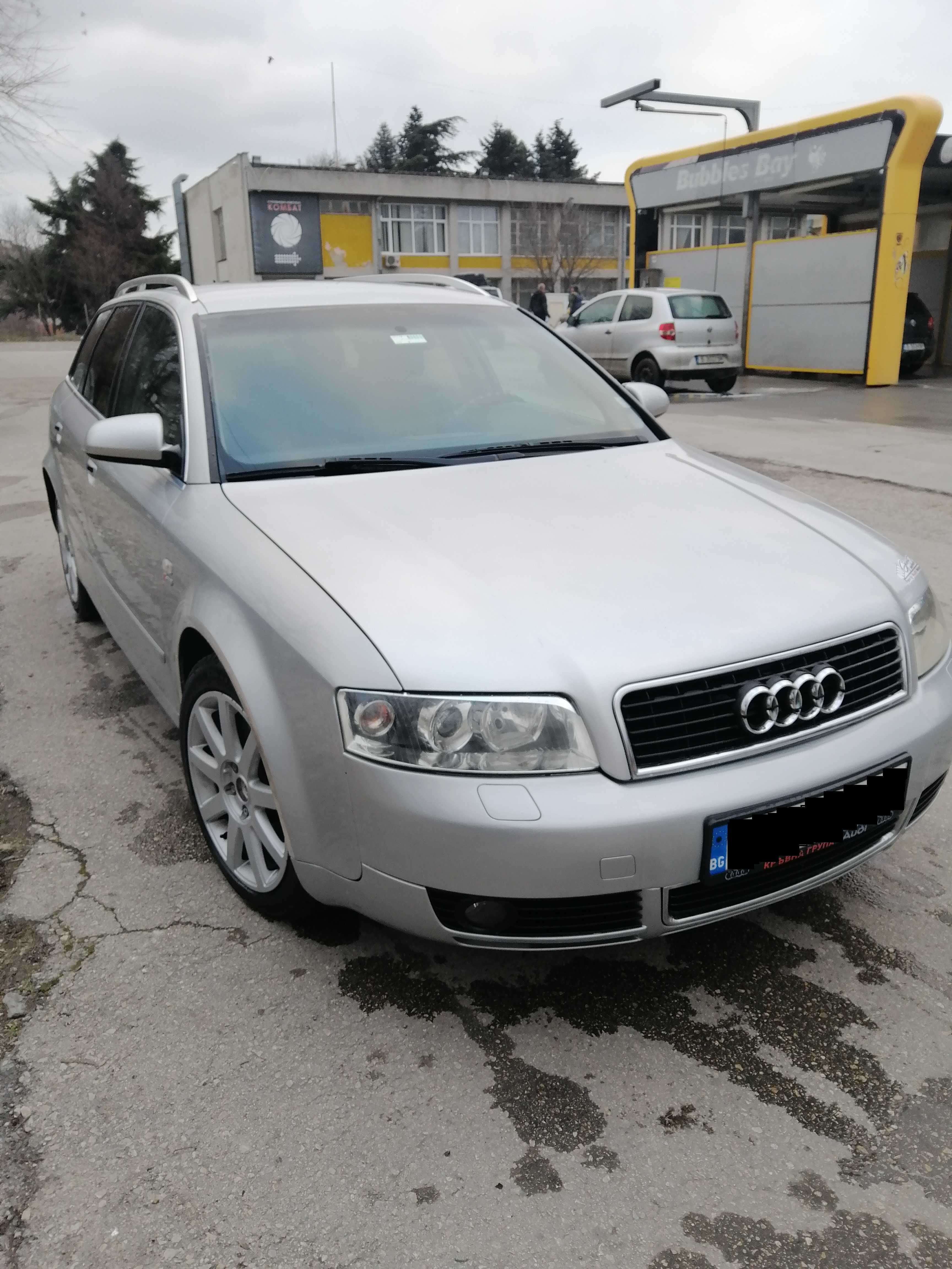 Audi A4
 B6 2.5 tdi 155kc V6 - автоматик    кожен салон , климатроник