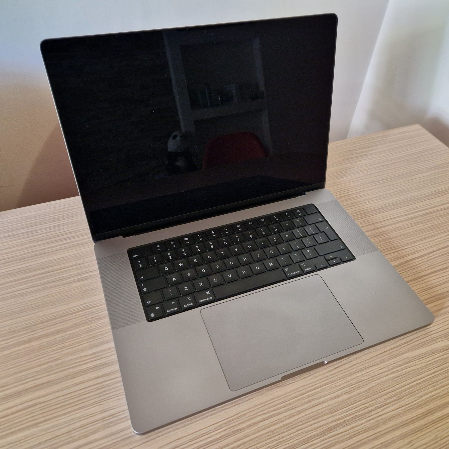 Apple MacBook Pro 16'' 2021 M1 32GB RAM 512 GB Storage