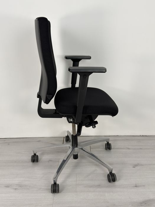 Ергономик офис стол Dauphin Ad Just magic2 черен плат страхотен дизайн