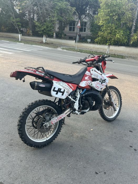 Honda crm 125r всичко платено