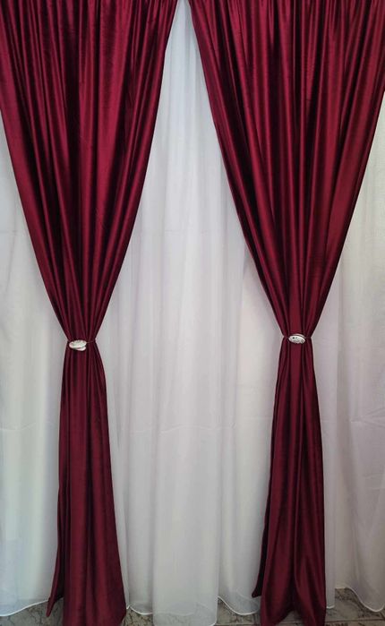 Perdele și draperii , draperie de catifea