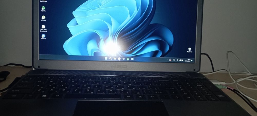 Продам Ноутбук Neo Wh15u-i5