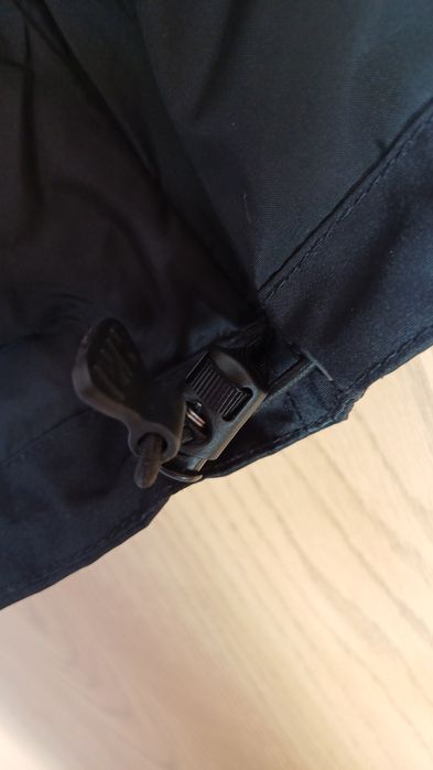 Helly Hansen  дамско черно тънко яке М