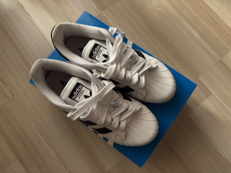 Кроссовки Adidas Superstar