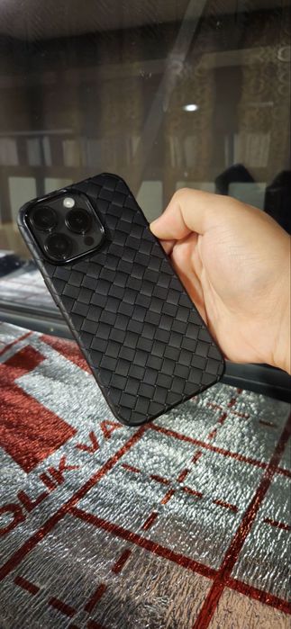 Iphone 15 pro sotiladi yaxsh holatda!!!