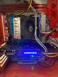 AMD FX8320 16GB Ram/HDD 600 gb
RX580 Sapphire pluse 8GB