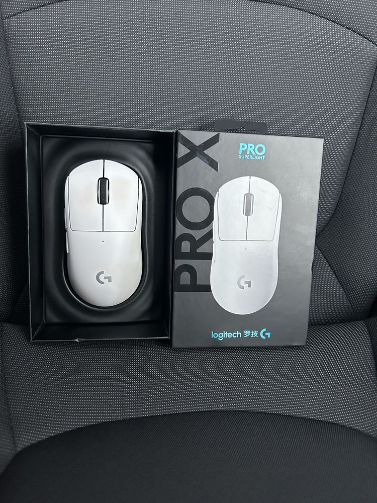 Logitech G Pro X Superlight белый