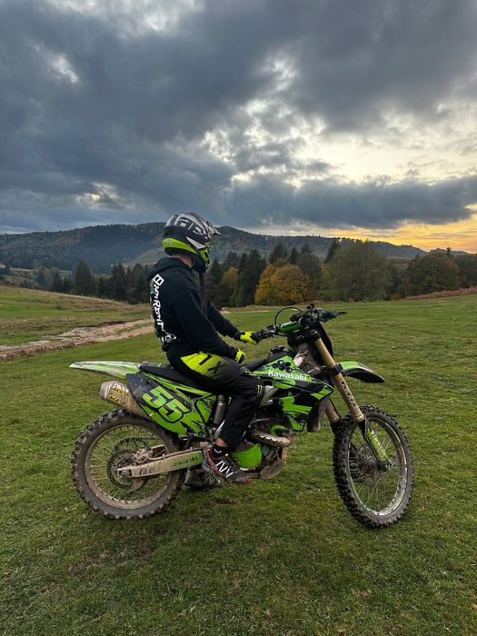 KX 250F gripat !