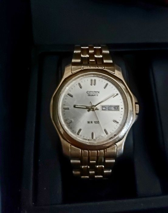 Ceas Citizen Quartz Day-Date wr 100M - funcțional -vintage
