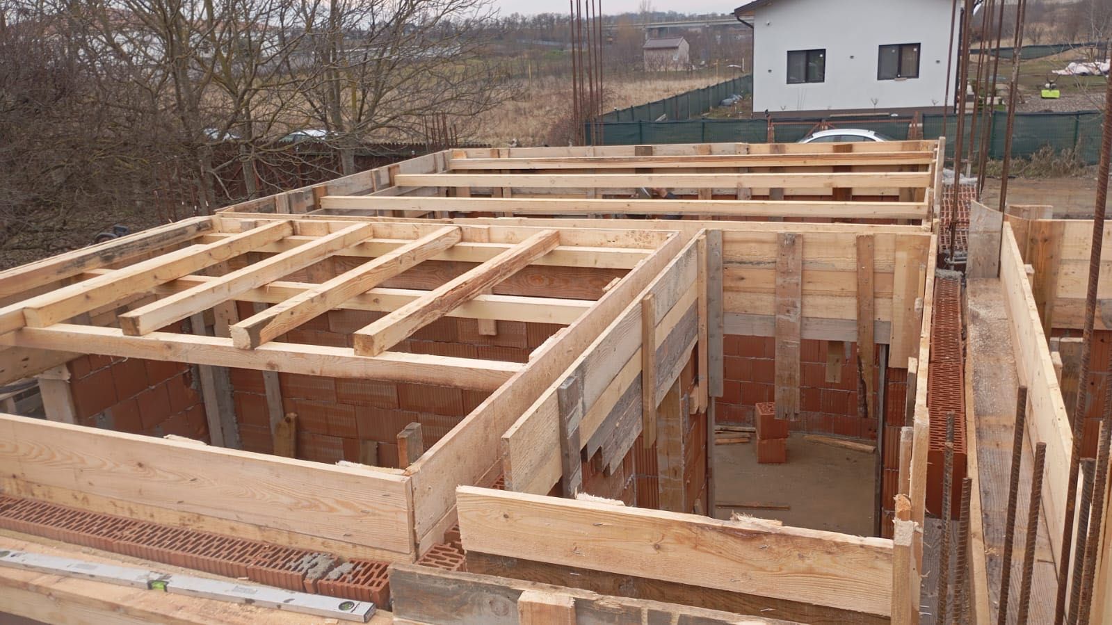 Expertiza tehnica si evaluare ,Construim Case la Roșu-Gri-Cheie