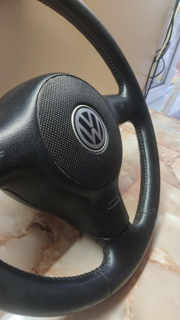 Волан с airbag от VW Polo 6n2