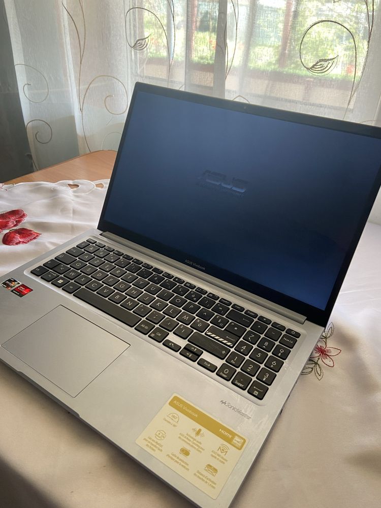 Laptop Asus VivoBook 15