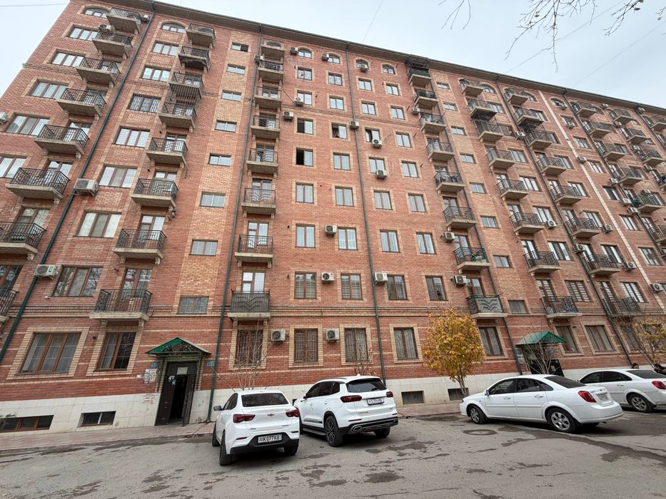 Продажа 2 ком 1 этаж Кизил Дом