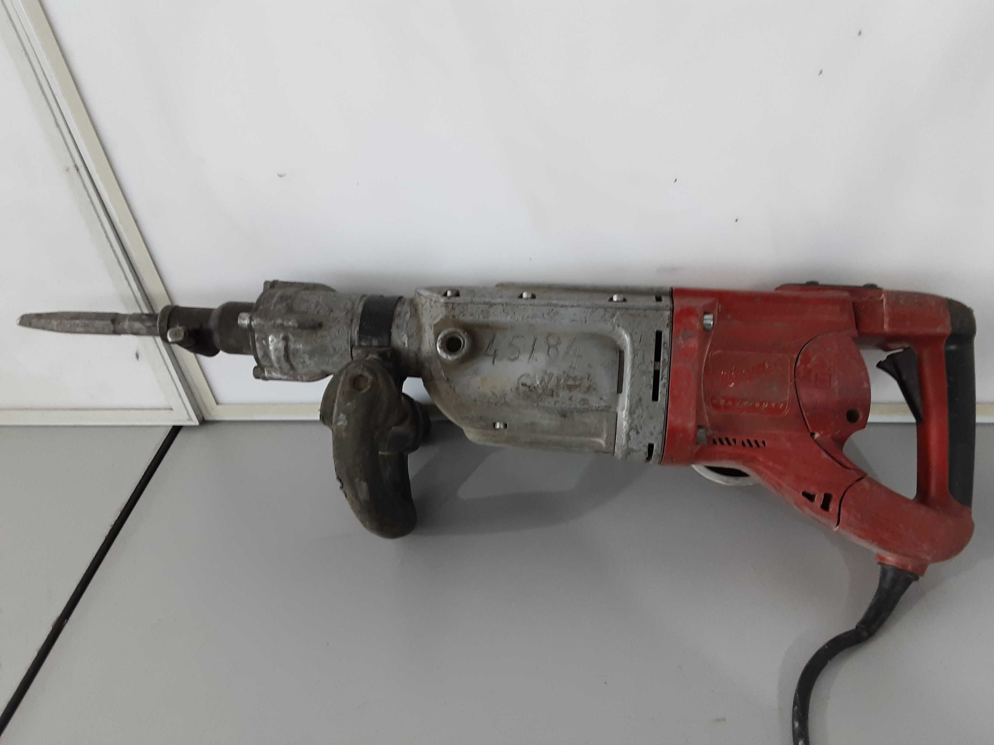 Къртач - Milwaukee 110V / 1600 W