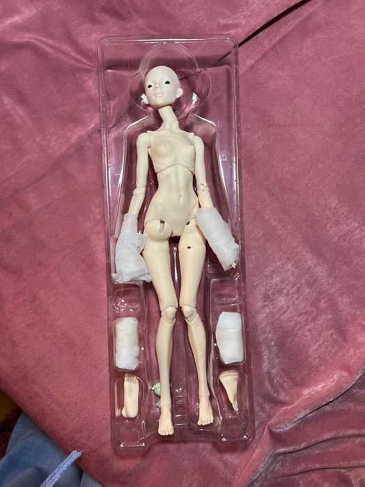 Новая шарнирная кукла