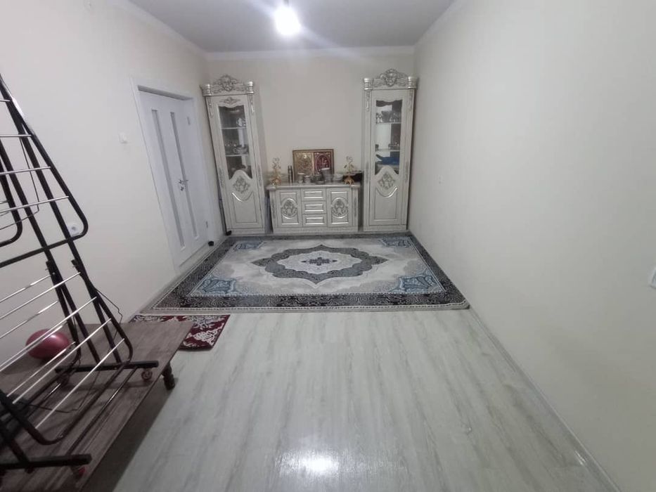 2 honalik uy sotiladi sanuzel oshxona alohida hamma qulayliklar bor ga