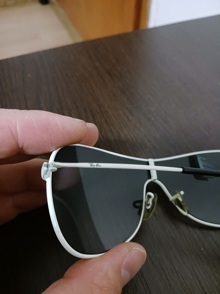 Ray Ban Слънчеви очила уникат.Състояние 9 от 10.Мои лични внос от Англ