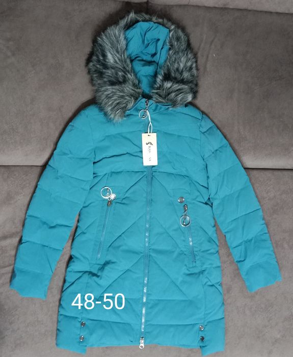 Продам новые женские куртки.