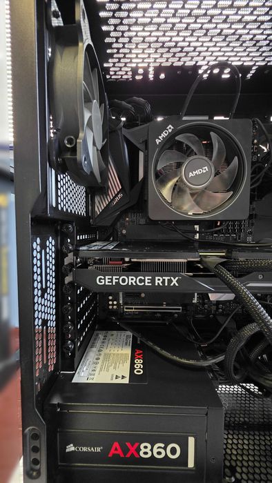 Продавам PC – Мощна и поддържана конфигурация с RTX 4070 SUPER