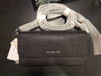 Geanta Michael Kors cu eticheta