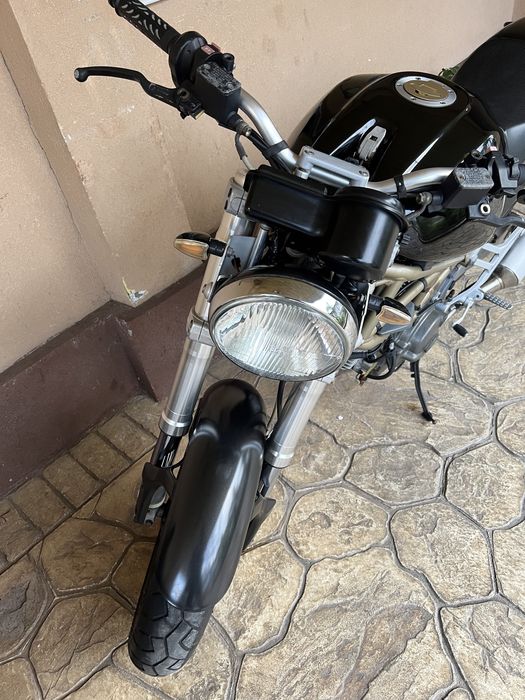 Ducati monster dark 600