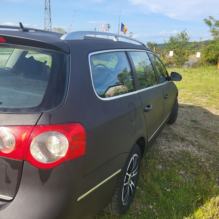 Vând Volkswagen Passat b6