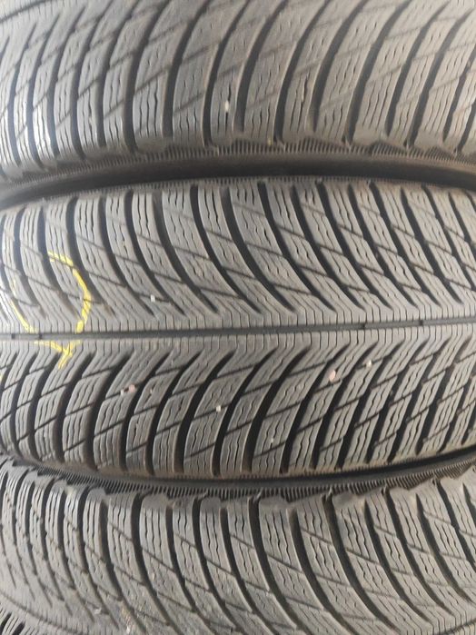 4бр.зимни гуми 225/60/18 Michelin