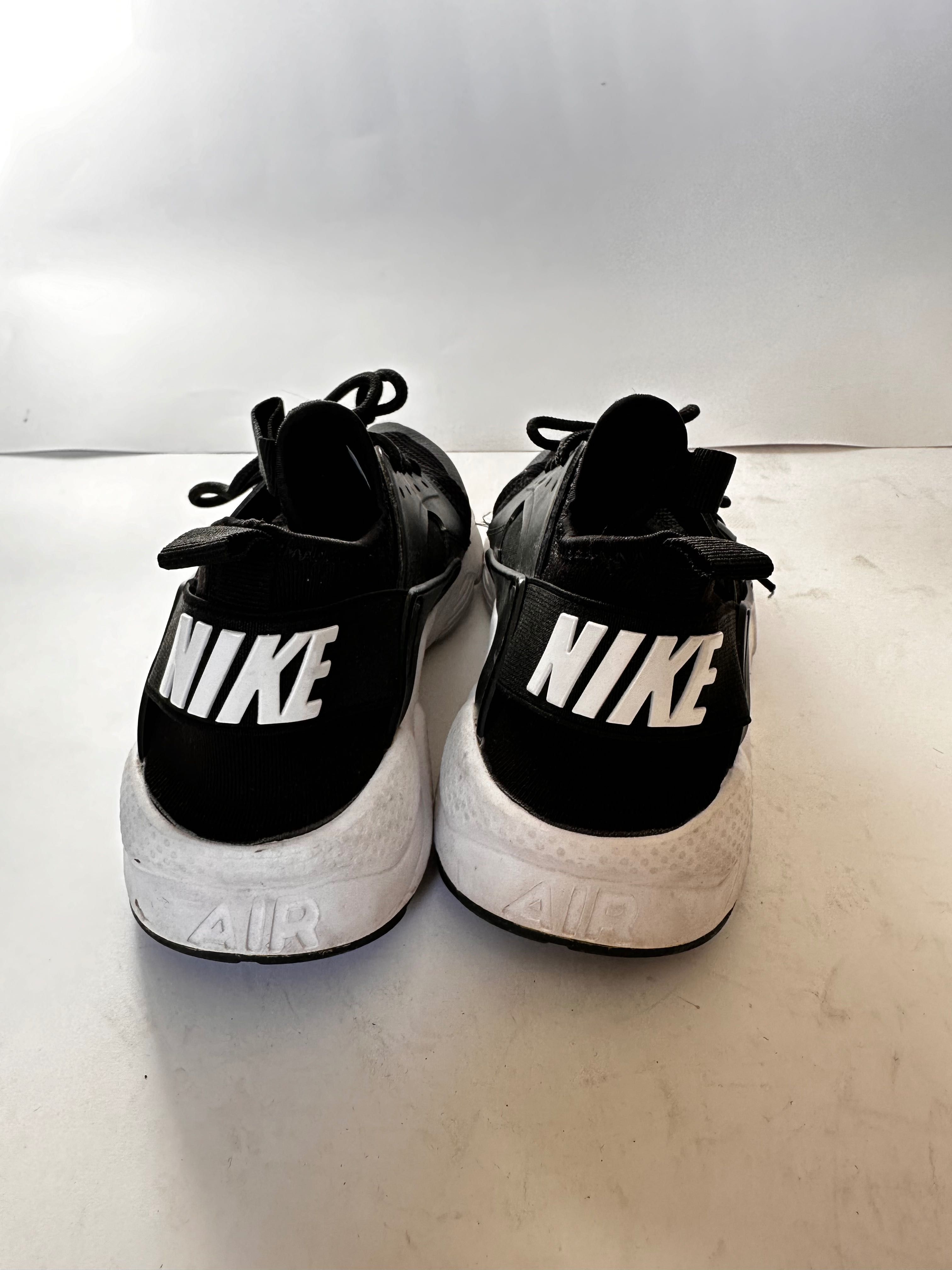 Кроссовки Nike, Adidas, Calvin Klein, New Balance
