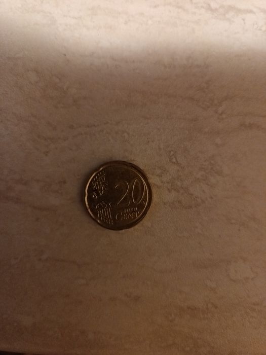 Продавам Евро центове