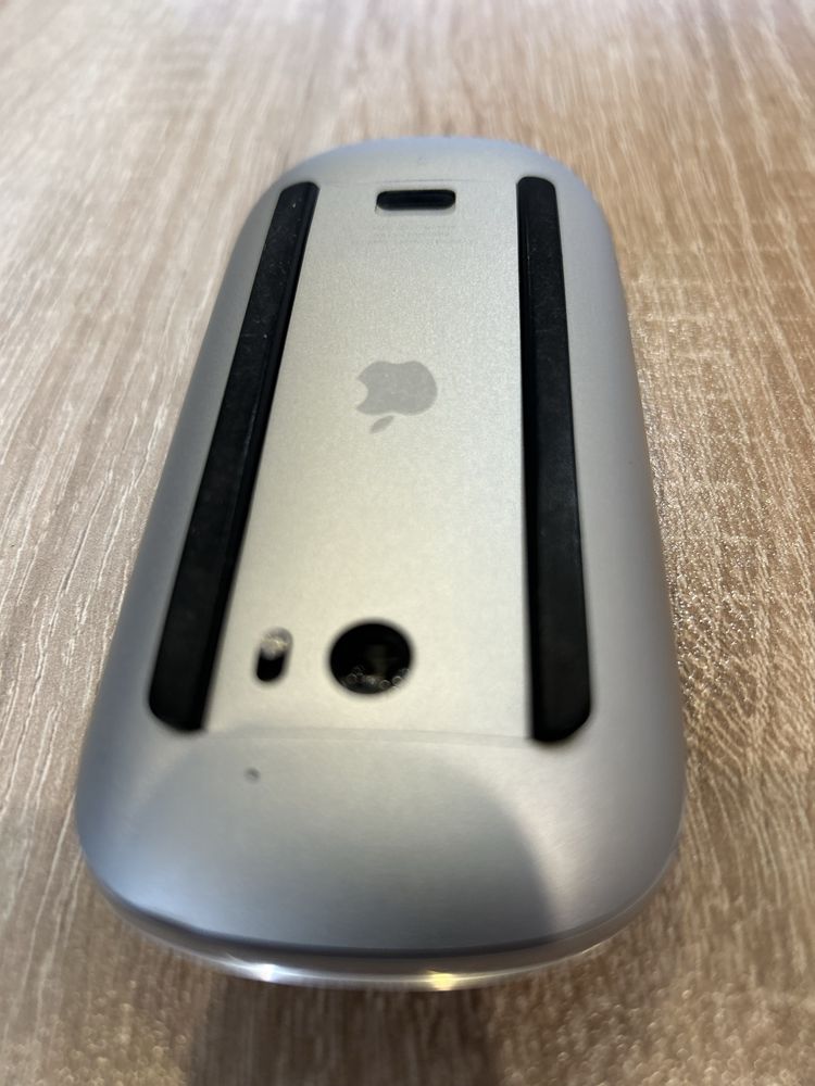 Продавам Apple Magic Mouse и Apple Magic Keyboard